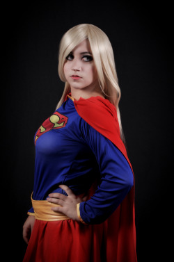 comicbookcosplay:  Supergirl Photo by: www.obturia.com.ar Submitted