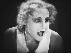 mothgirlwings: Brigitte Helm in Fritz Lang’s “Metropolis”