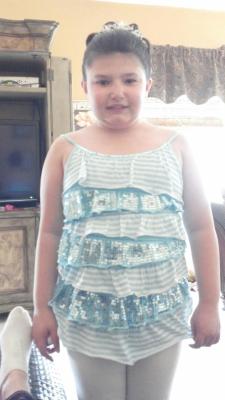x0gcaps0x:  This is my 8 year old sister, Claudia. She’s beautiful,