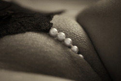 classilysubmissive:  I want a pair of pearl panties.