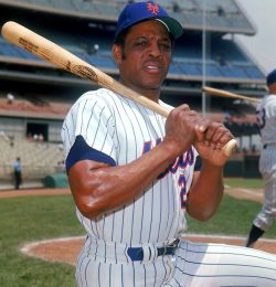 40 YEARS AGO TODAY |5/11/72| The Giants trade Willie Mays to