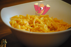 scootabooty:  rainbowdash-likesgirls:  BIG MAC AND CHEESE  I