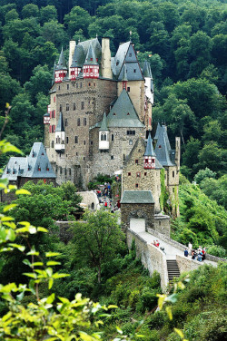 allthingseurope:  Burg Eltz, Germany (via Cam B.) 