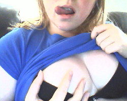 naughtyhornygirlwithawetpussy:  Rubbing my nipples through my