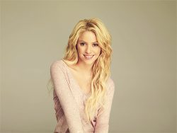 iheartshakira:  Picutre 25/100