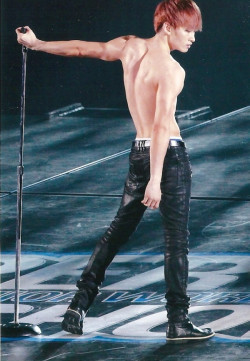 haewookie:  unnnnff his body is amazing T__T<3  To sexy!!