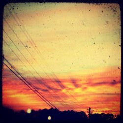 mytubesocks:  Lines coming out of the sky #summer #sunsets (Taken