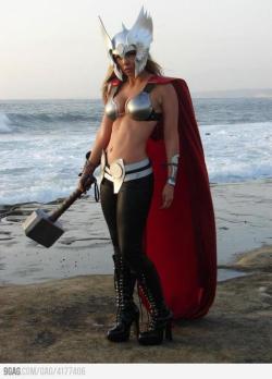 Curvy and Nerdy...