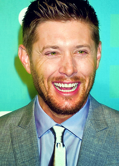 livinginmagic:  Jensen Ackles at CWUpfronts 2012 