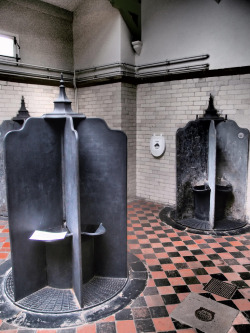 happyurinal:  Victorian Toilet Gentlemens Urinals, North Road