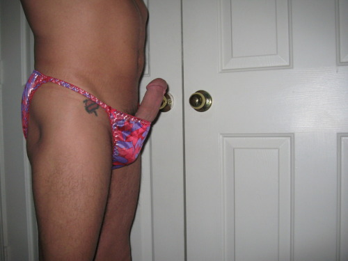 straightpanties:  Pink panties 