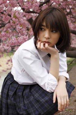 akirayoda:  荒井萌 