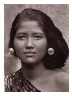 dreamdreamdreamer:  Javanese beauties c.1930. 