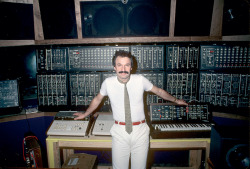 Giorgio Moroder and his Moog Modular System (1975) - Photo: