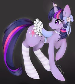 rainbowdash-likesgirls:  werd10101:  Frilly twily by ~Maxiria