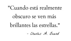 No llores,sonríe.