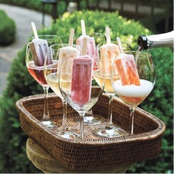 annieelainey:  Ice popsicle mimosas? WHY have I never thought