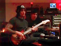 forever-jimmy:  Synyster Gates Guitar Noise - Syn Funny Moments