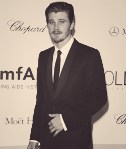 drunkhedlund-deactivated2014082:   Garrett Hedlund - AmfAR’s