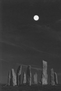 tiamhaidh:  Callanish Standing Stones - Lewis, Scotland   Beautiful