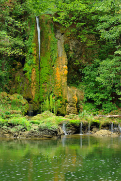bluepueblo:  Waterfalls, Vadul Crisului Canyon, Romania photo