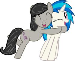 brony-express:  almaustral:  aaawww!  I really, really, REALLY love