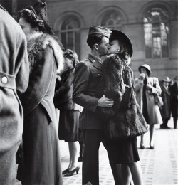 life:  In 1944, LIFE’s Alfred Eisenstaedt captured a private