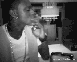 jetzsonz:  Shout out to Soulja  “swisher sweet and the kush,