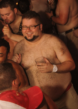 abrnbear:  puckotg22:  From Bear Pride 2012 in Chicago  Wow I