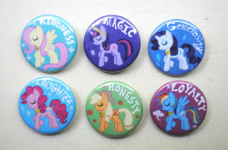 royalcanterlotvoice:  http://www.etsy.com/listing/101017458/my-little-pony-buttons-mane-6-elements