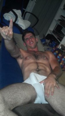 white-briefs-lover:  bigbeautifulbulges: Cum and Get It!!  Wow,