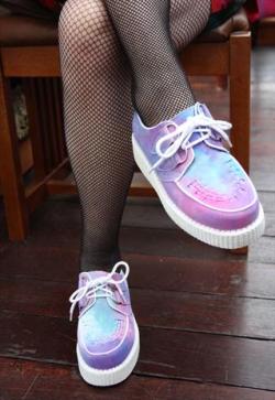 pink-v0mit:  these have to be the best shoes in the world