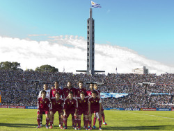 esmilodonte:  el equipo by asdrubal_diaz on Flickr. Vivan! Vinotinto!