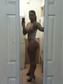 allthickwomen:  Fully grown and stacked like a brick house!