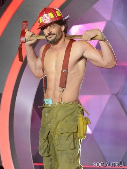 socialitelife:  You gotta love a man who works for his art. Magic Mike co-star Joe Manganiello was in full on Magic Mike mode at the 2012 MTV Movie Awards. The actor strutted on stage in a fireman’s cap and suspenders and stroked his axe for the screaming