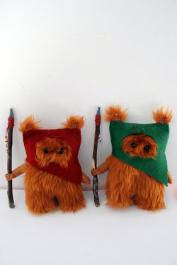 soulfuric:  Star Wars Ewok Fur Ooak (made by Peludossa)