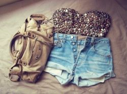 BRENDΔ.