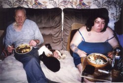 Richard Billingham, Untitled  (la polenta servita fredda in piatti