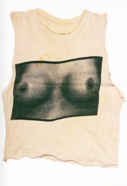 updownsmilefrown:  T shirt worn by Siouxsie Sioux from the Sex