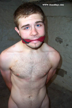 slavewanted:  That’s what I like about a gagged slave. It’s eyes say a thousand words 