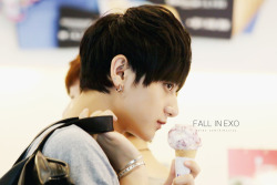 fuckyeahhuangzitao:  [FANTAKEN] DO NOT EDIT 