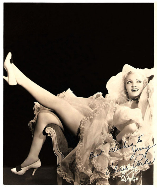 Valerie Parks Signed vintage 40’s-era promo photo..