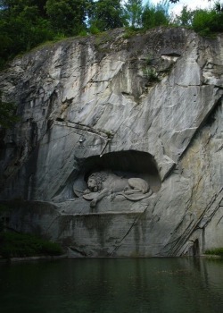 hedgehog-goulash7:  ruineshumaines:  The Lion of Lucerne, by