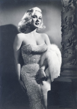 stfumadison:  Mamie Van Doren 