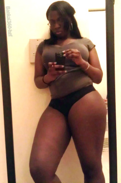 mrbootyluver:  bankai360-hgf:  CHOCOLATE CAKES  I want to fuck