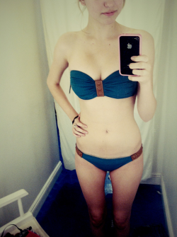 staypantless:  Almost bought. Bikini shopping tomorrow again