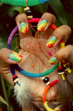 deeperthanfashion:  Tie-dye inspired rainbow nails done by yours