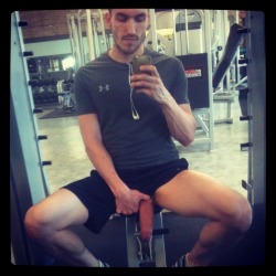 amonsterinmybed:  leg workout NSFW 