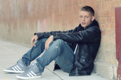 cuteguyss:  http://christianjdmonik.tumblr.com/ ;)