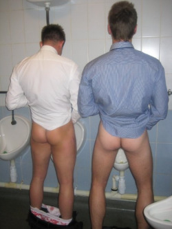 More guys should piss with their pants down.